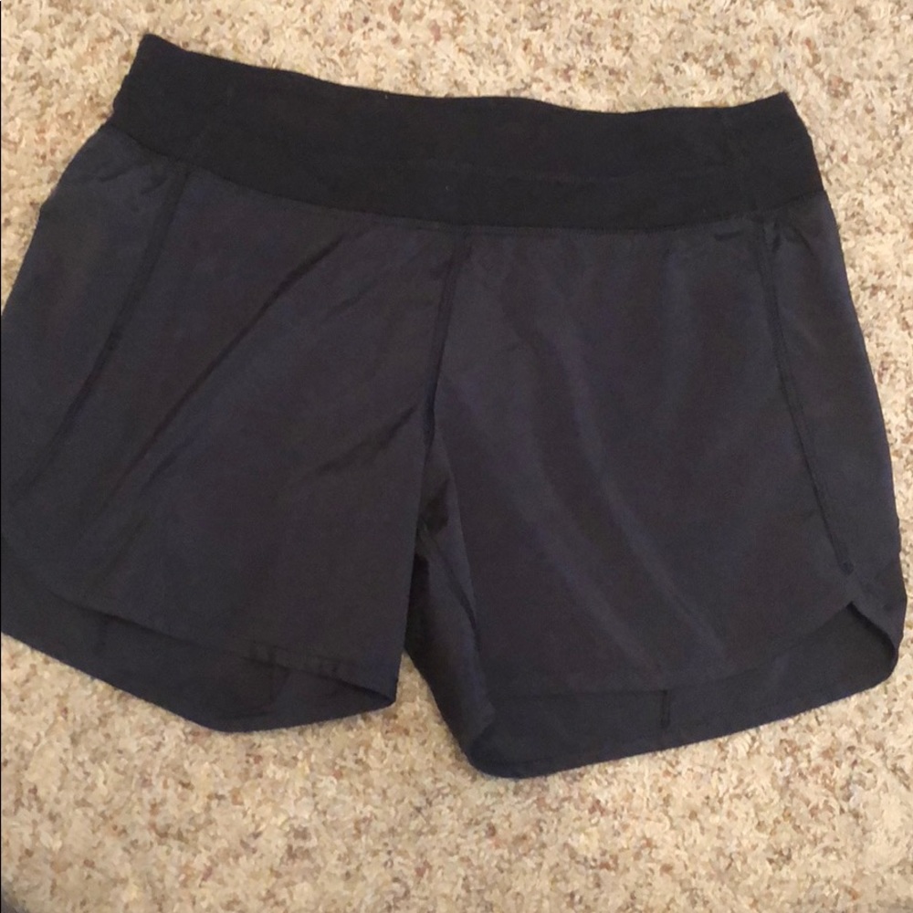 Ivivva Black shorts size 14